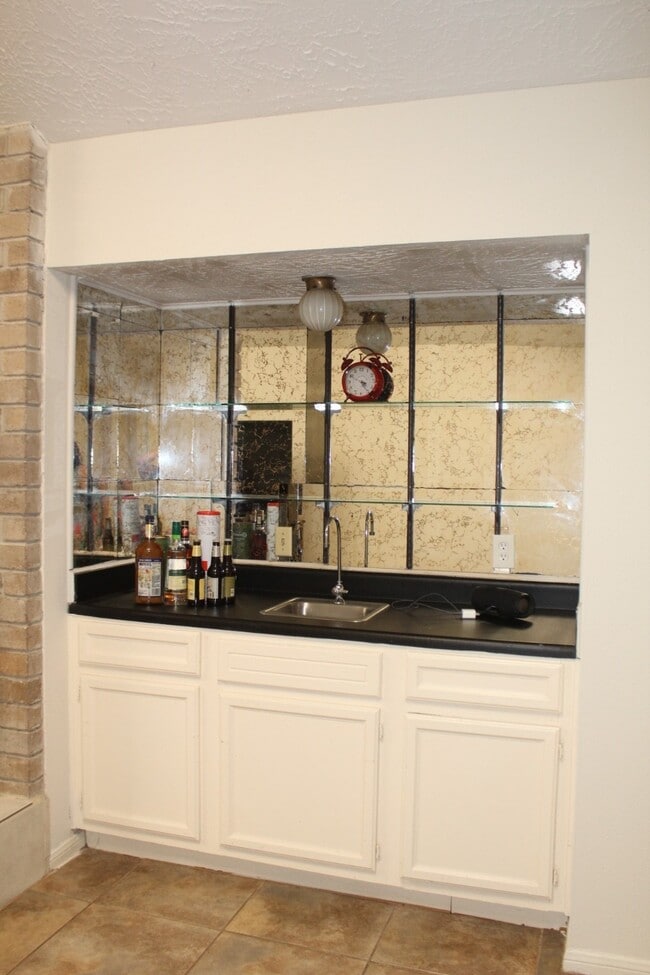 Photo - 11303 Windmark Dr