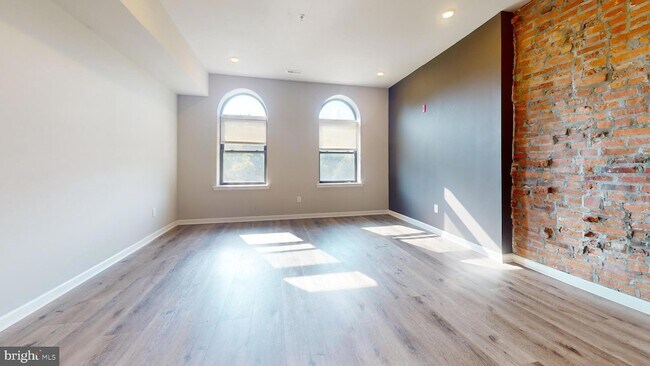 Photo - 2217 N 33rd St