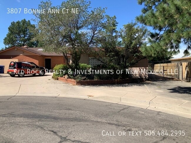 Photo - 3807 Bonnie Ann Ct NE