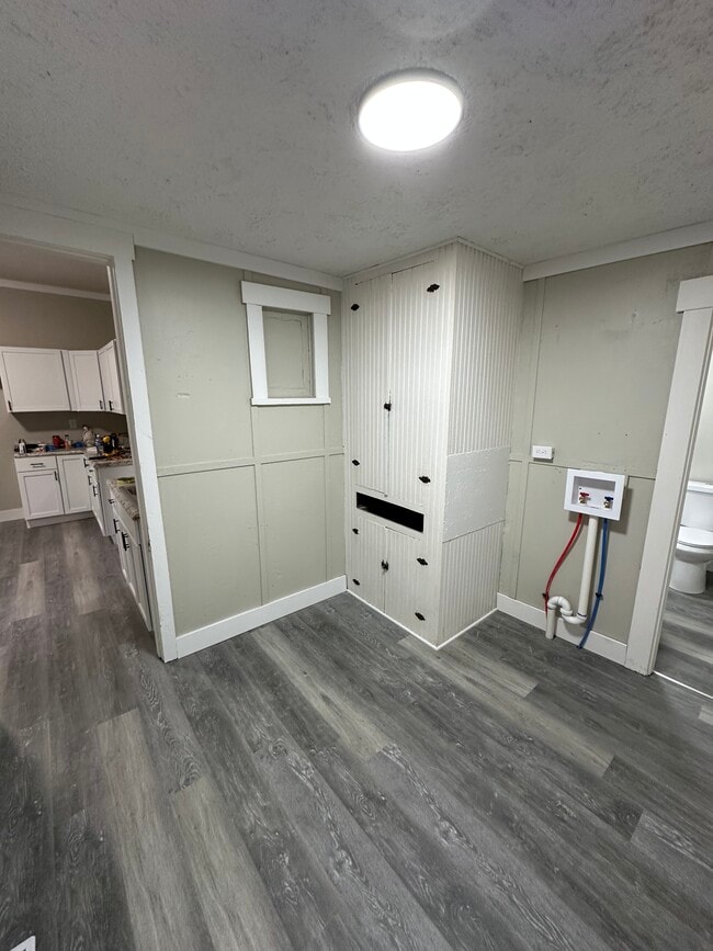 Photo - 16 S McGee St