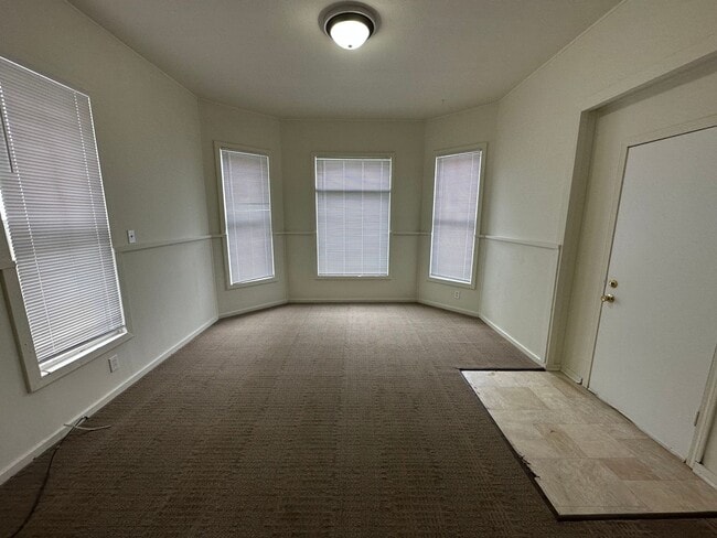 Photo - 909 W Taylor St Unit 1