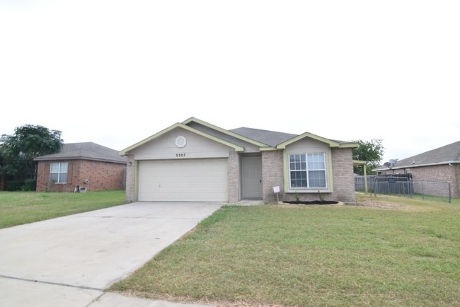 Building Photo - 3307 Driftwood Dr Rental