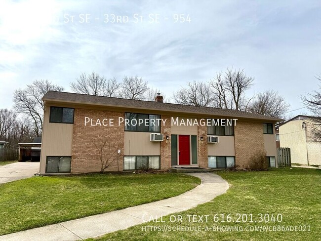 Building Photo - 954 33rd St SE Unit 954