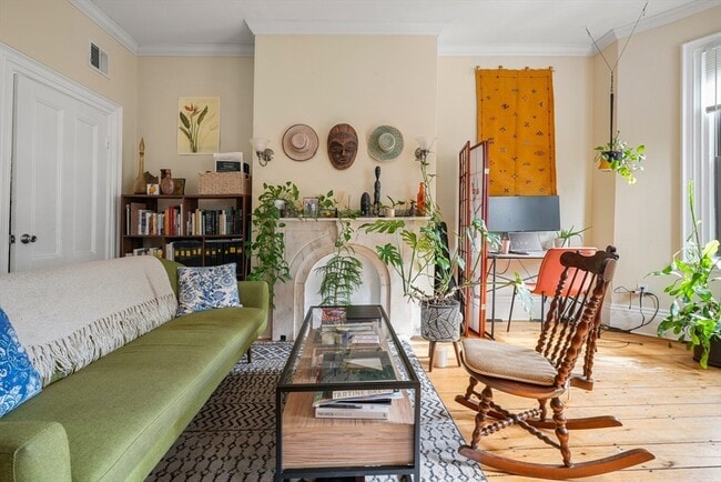 Photo - 104 E Brookline St Unit 2