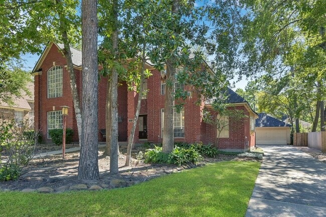 Photo - 35 Outervale Pl