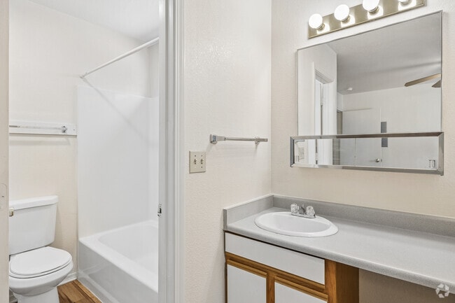 4BR, 4BA - 1,500SF - Primary Bathroom - Wavertree Apartments