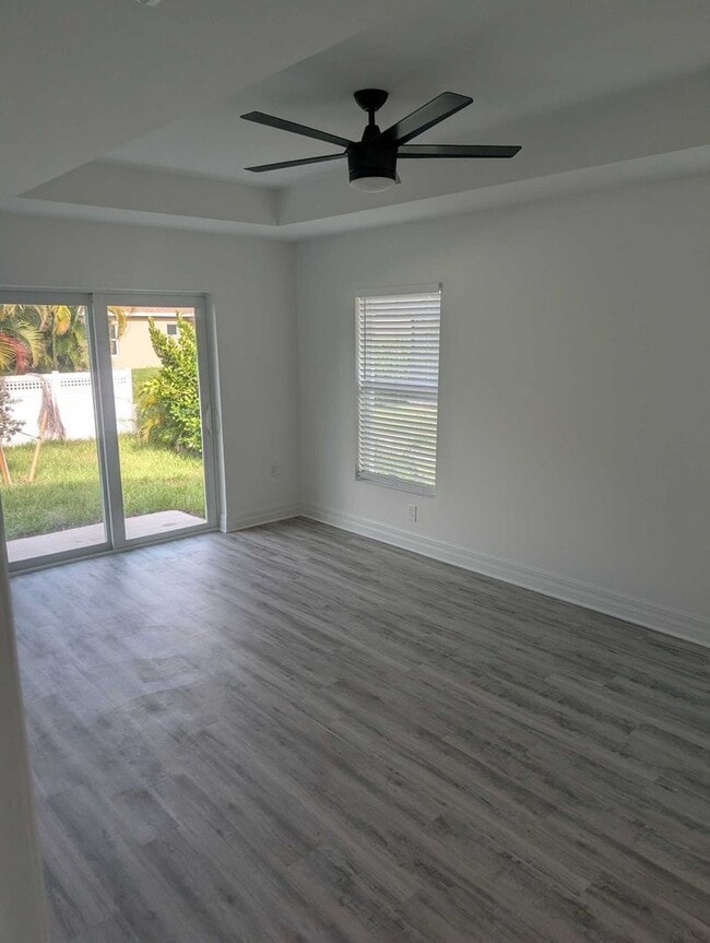 Photo - 3026 NE 6th Pl