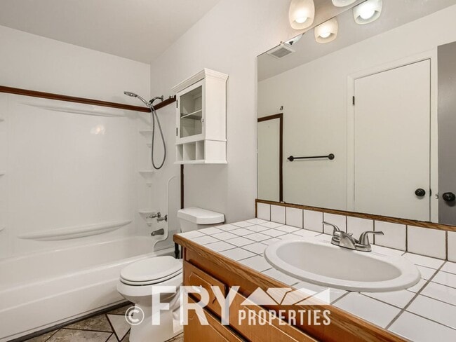 Building Photo - 3bed/1bath Half Duplex in Westminster Unit 3602 Rental