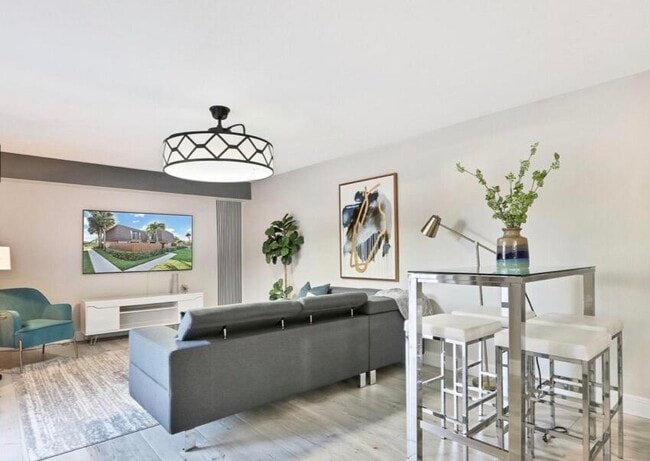 Photo - 2117 21st Ct