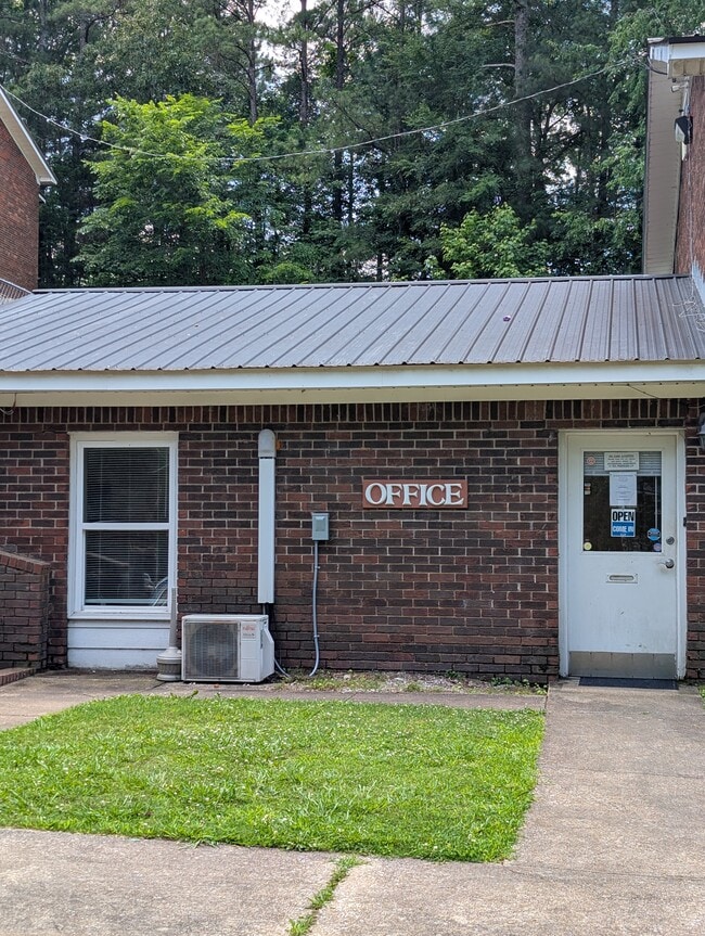 Photo - Cottonwood Apartments