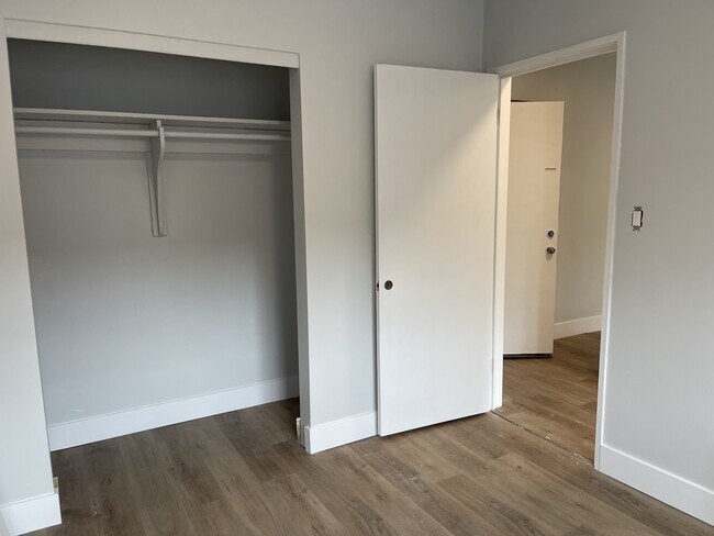 Photo - 301 Indian Rd S Unit 5