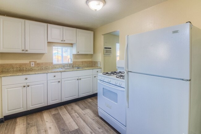 Building Photo - 411 S Naches Ave Unit 3
