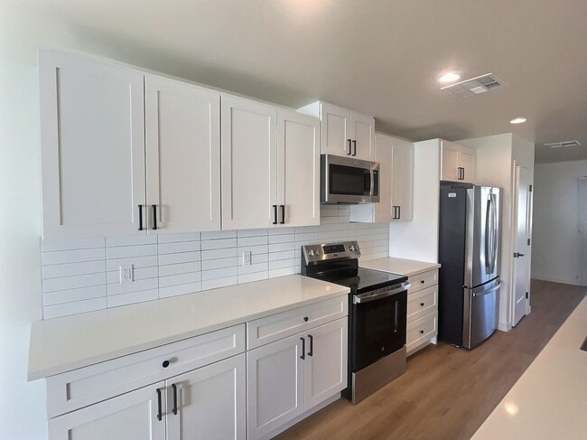 Photo - 2502 E Paradise Ln