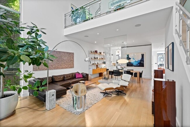 Photo - 1823 W Race Ave