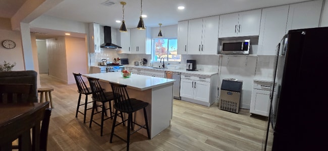 Photo - 1733 Ophir Dr