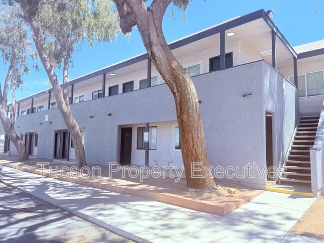 Photo - 219 W Fort Lowell Rd Unit 102