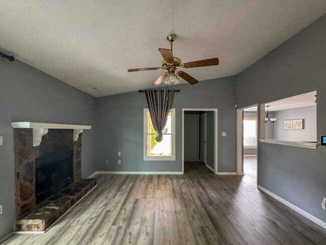 5599 Quietwood Pl