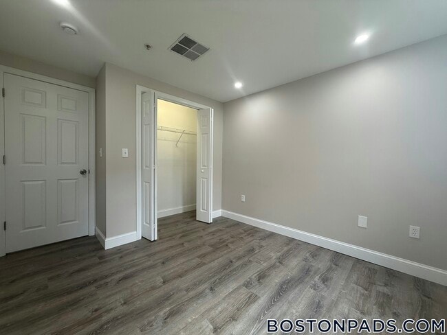 Photo - 21 Kenmar Dr Unit 12