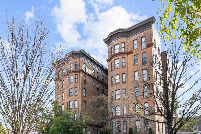 Building Photo - Terrace Court Rental