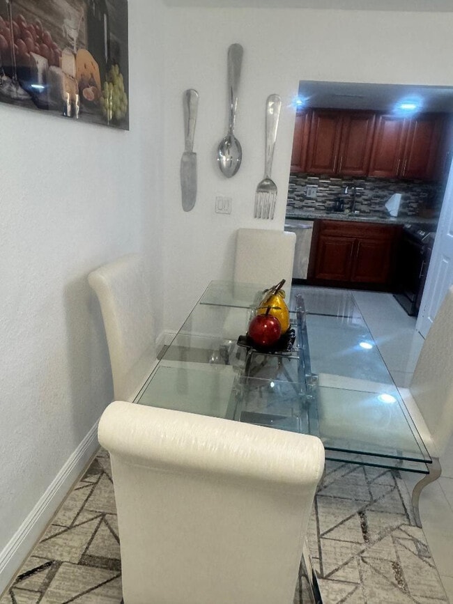 Photo - 4174 Inverrary Dr Unit 304