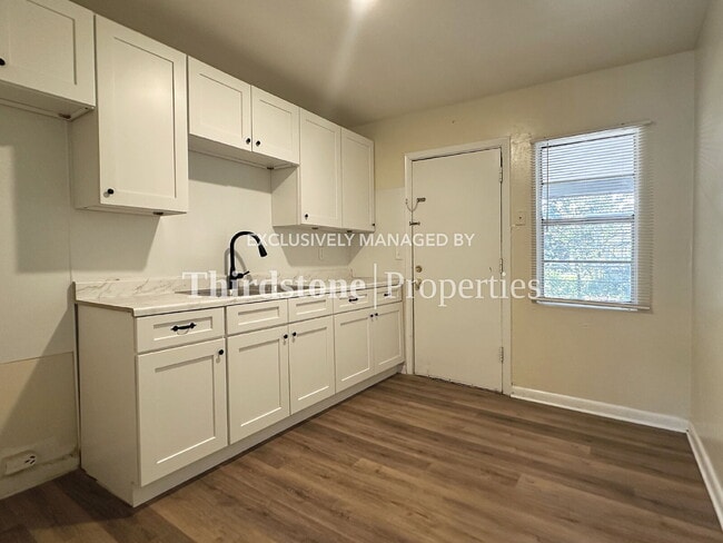 Photo - 5502 Plymouth St