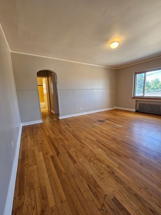 Building Photo - Lovely One Bedroom Apartment - Conveniently Located! Unit 2835 Colorado Blvd Apt 07