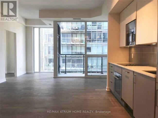 Photo - 17 Dundonald St Unité 808