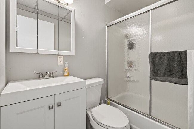 Photo - 70 S 15th St Unidad Apt #3