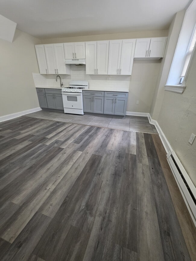 Photo - 125 Osborne Ter Unit 17