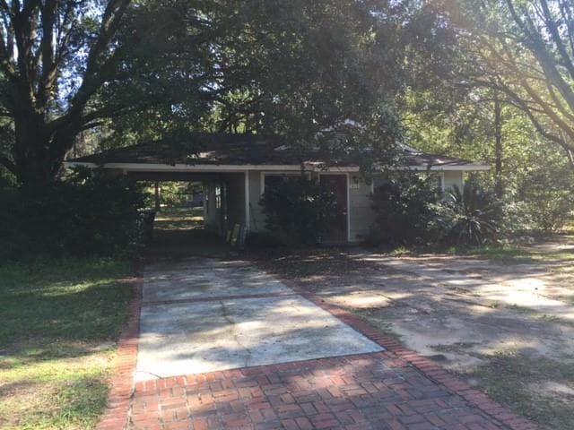 Photo - 1412 Garland Dr House