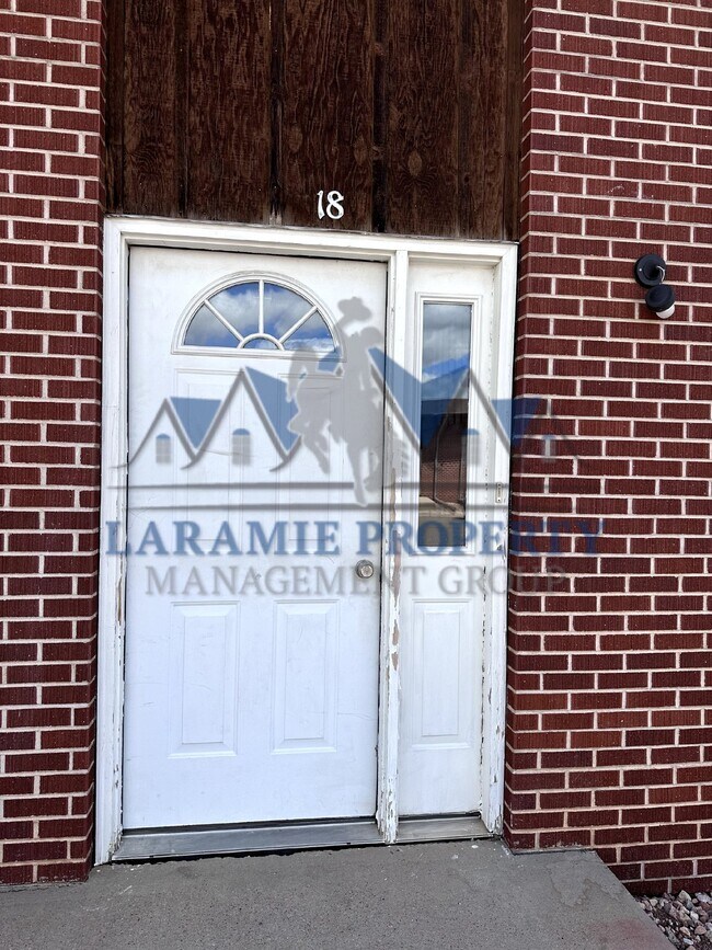 Photo - Charming 2 Bed, 1.5 Bath Apartment in Laramie, WY
