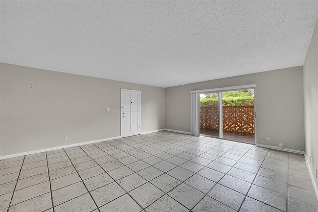 Photo - 11607 NW 29th St Unit 3b
