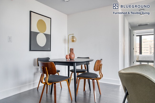 Photo - 618 T St NW Unidad FL6-ID462