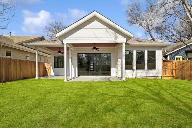 Photo - 1815 W 38th St