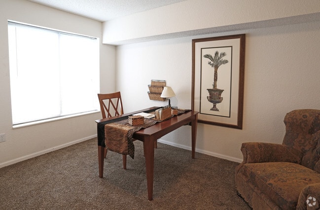 Photo - Dakota Station