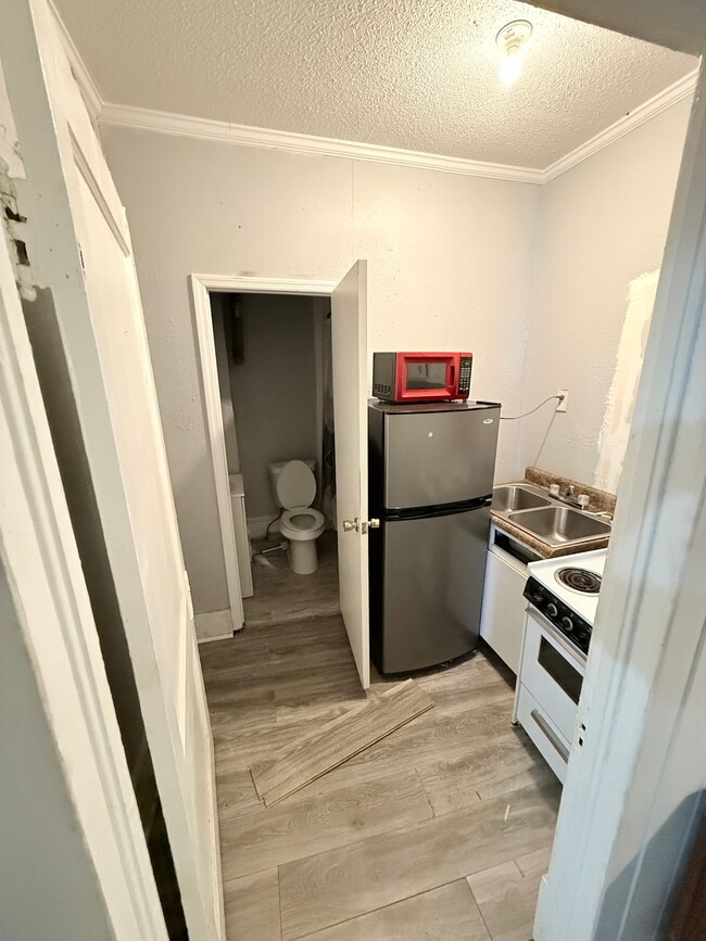 Photo - 1446 Marion Pl