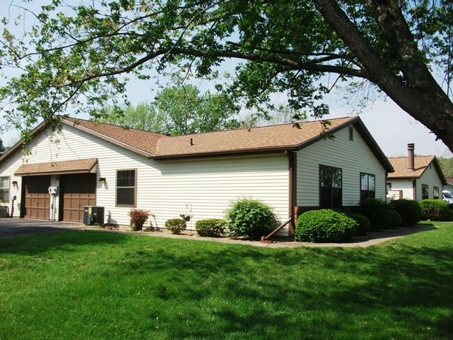 Building Photo - 631 E Waterloo Ct Rental