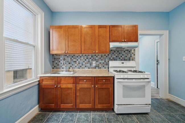 Photo - 14-16 Montrose Terrace