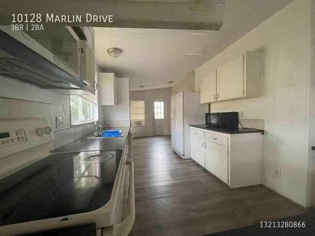 Photo - 10128 Marlin Dr