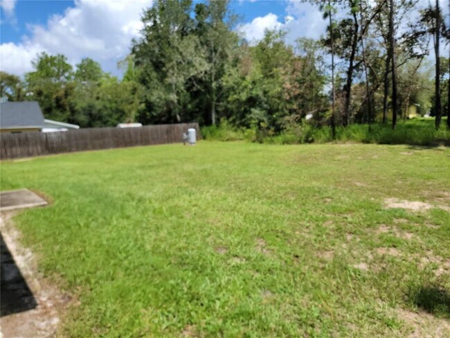 Photo - 7009 Hemlock Course