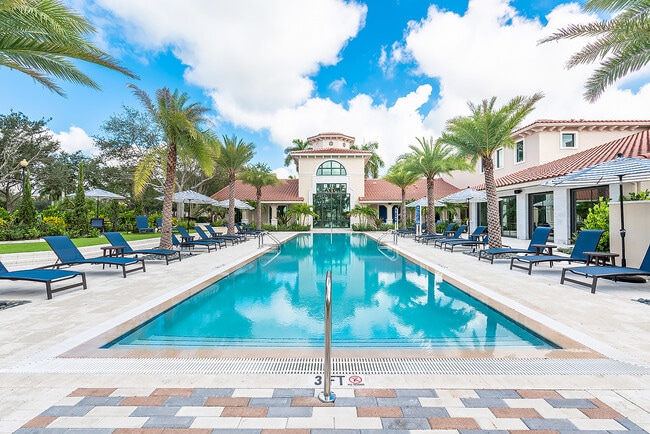 Building Photo - Cortland Portofino Place