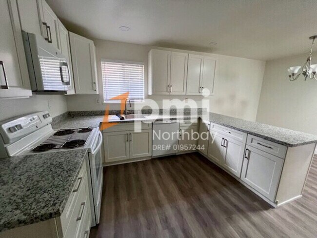 Photo - 677 Cordelia Cir