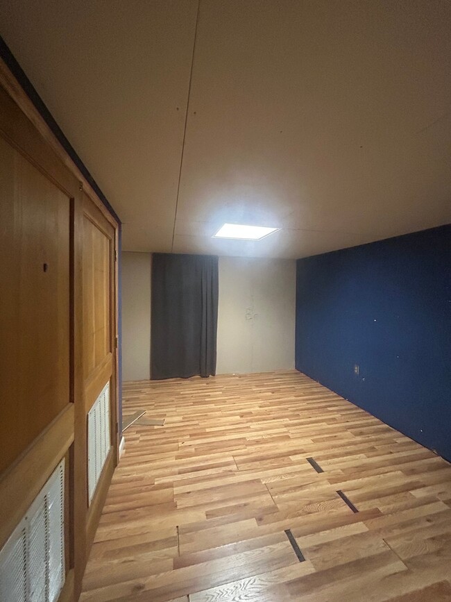 Photo - 198 Fairfield Cir