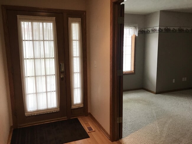 Photo - 783 Holly Creek Dr