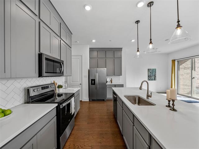 Building Photo - 1059 Maverick Dr