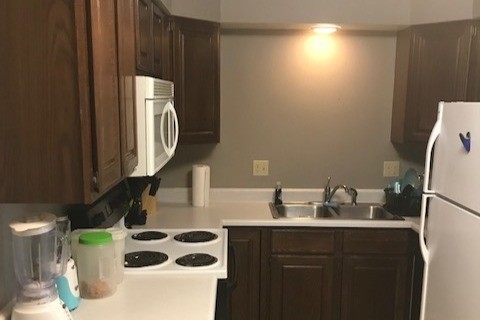 Photo - 584 12th St SE Apartamentos Unidad #8