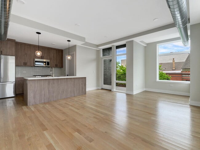 Photo - 3208 N Southport Ave