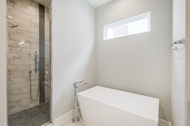 Photo - 1305 Mayfair Clarkson Ln