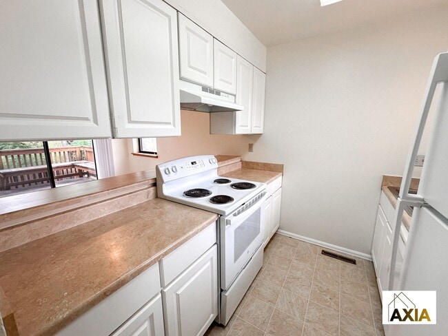 Photo - 4BD/2BA Fall Pre-Lease in Quiet Neighborhood!