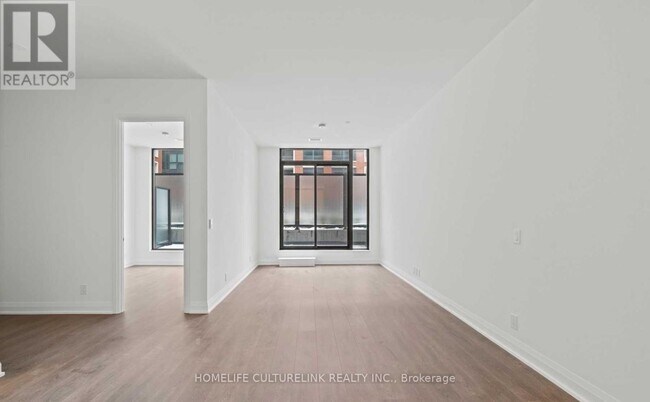 Photo - 33 Frederick Todd Wy Unit 204